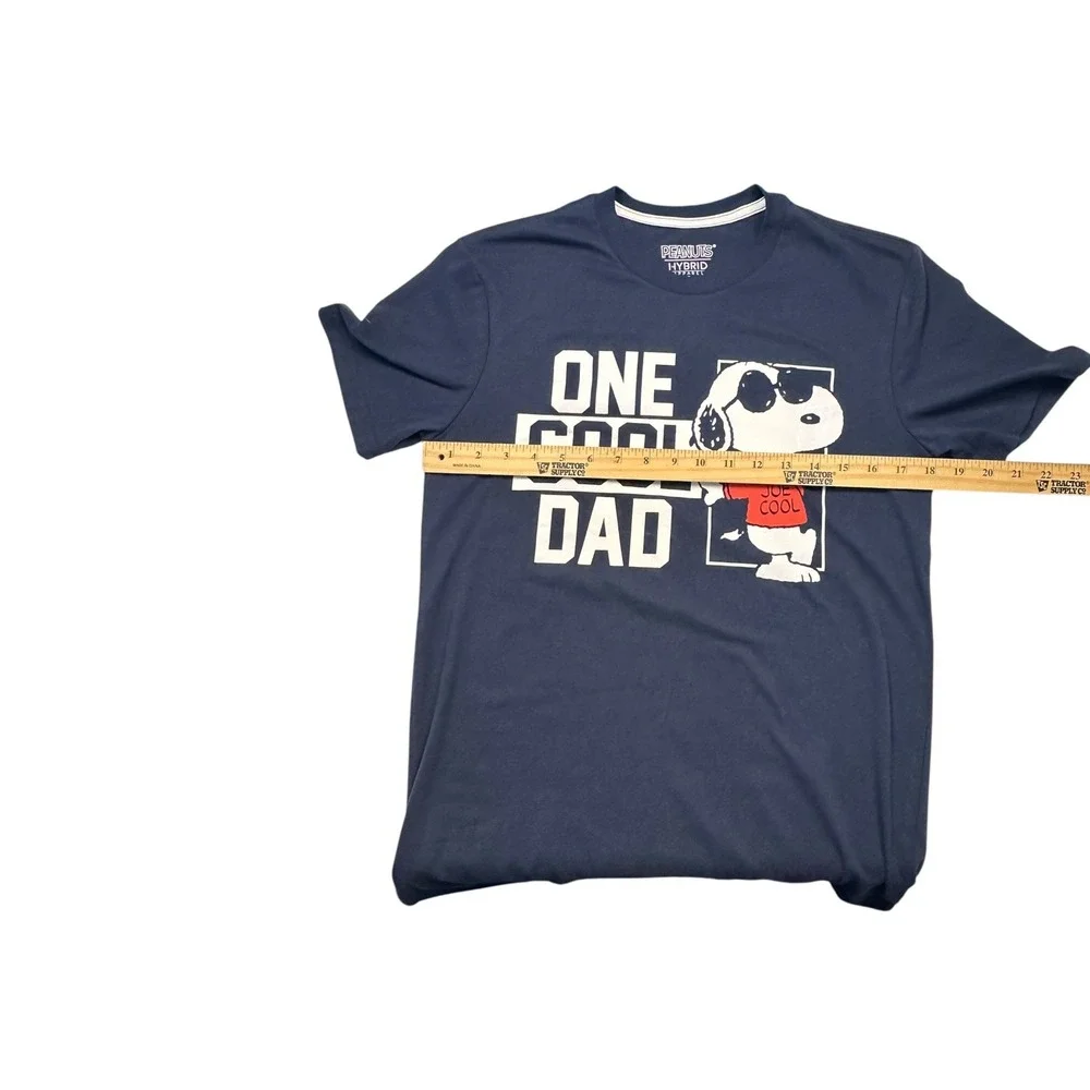 Peanuts Snoopy One Cool Dad Graphic T-Shirt‎ Mens Size S Navy Blue